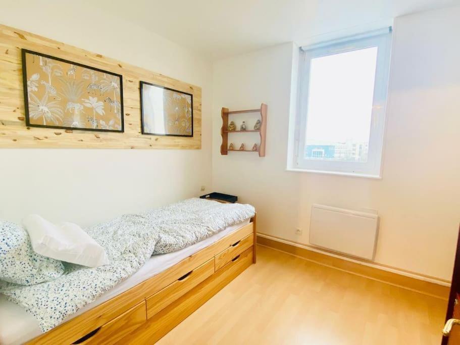 Appartement Renove Et Lumineux. Calais Exterior photo